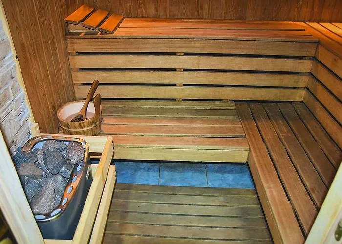 Apartament In Flora 4*